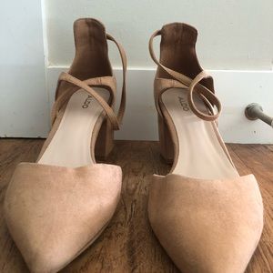 Beige Aldo Heels Size 10